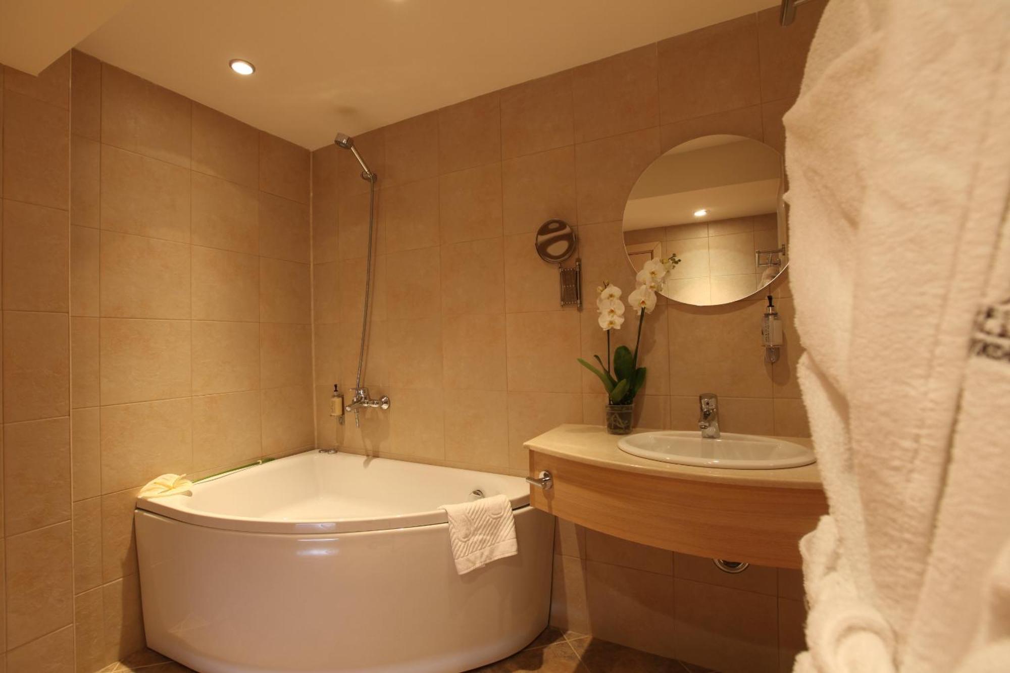 Belchin Garden Spa&Wellness Exterior photo